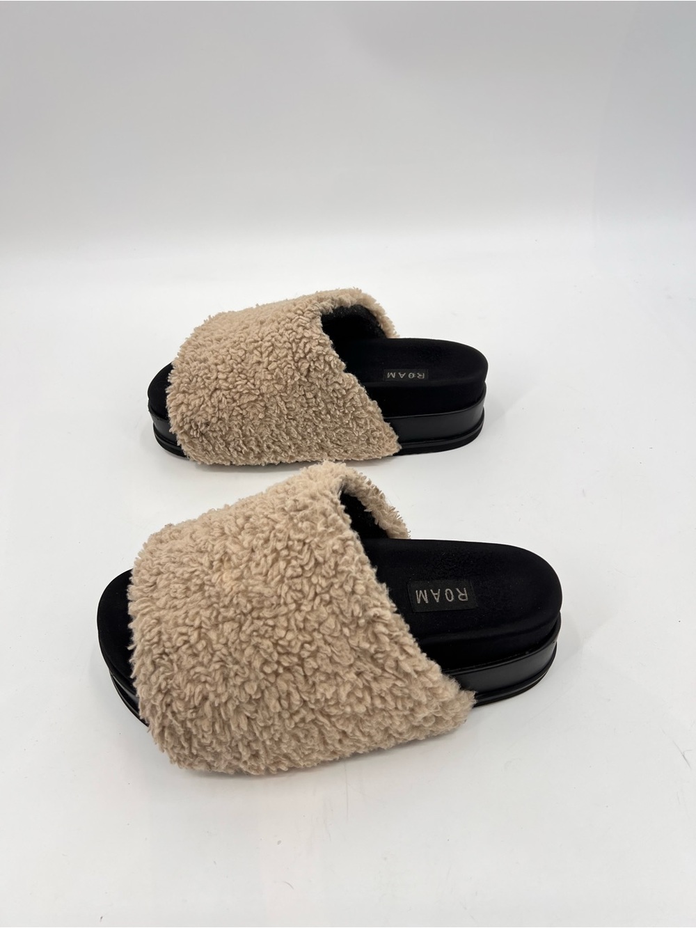 ROAM fuzzy stack slides platform sandals slippers 10
